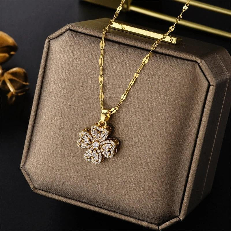 14 Ayar Altın Kaplama Dönen Yonca Kolye - Swaroza