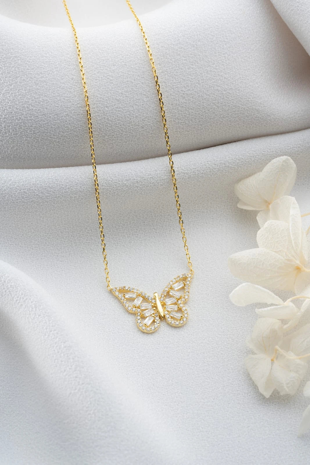 Zirkon Taşlı Kelebek Gümüş Kolye - Swaroza