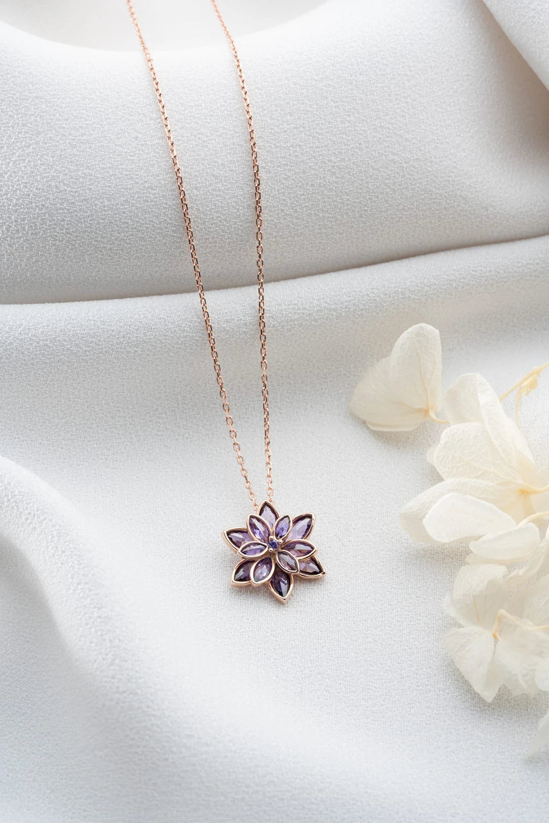 Taşlı Lotus Çiçeği Gümüş Kolye - Swaroza