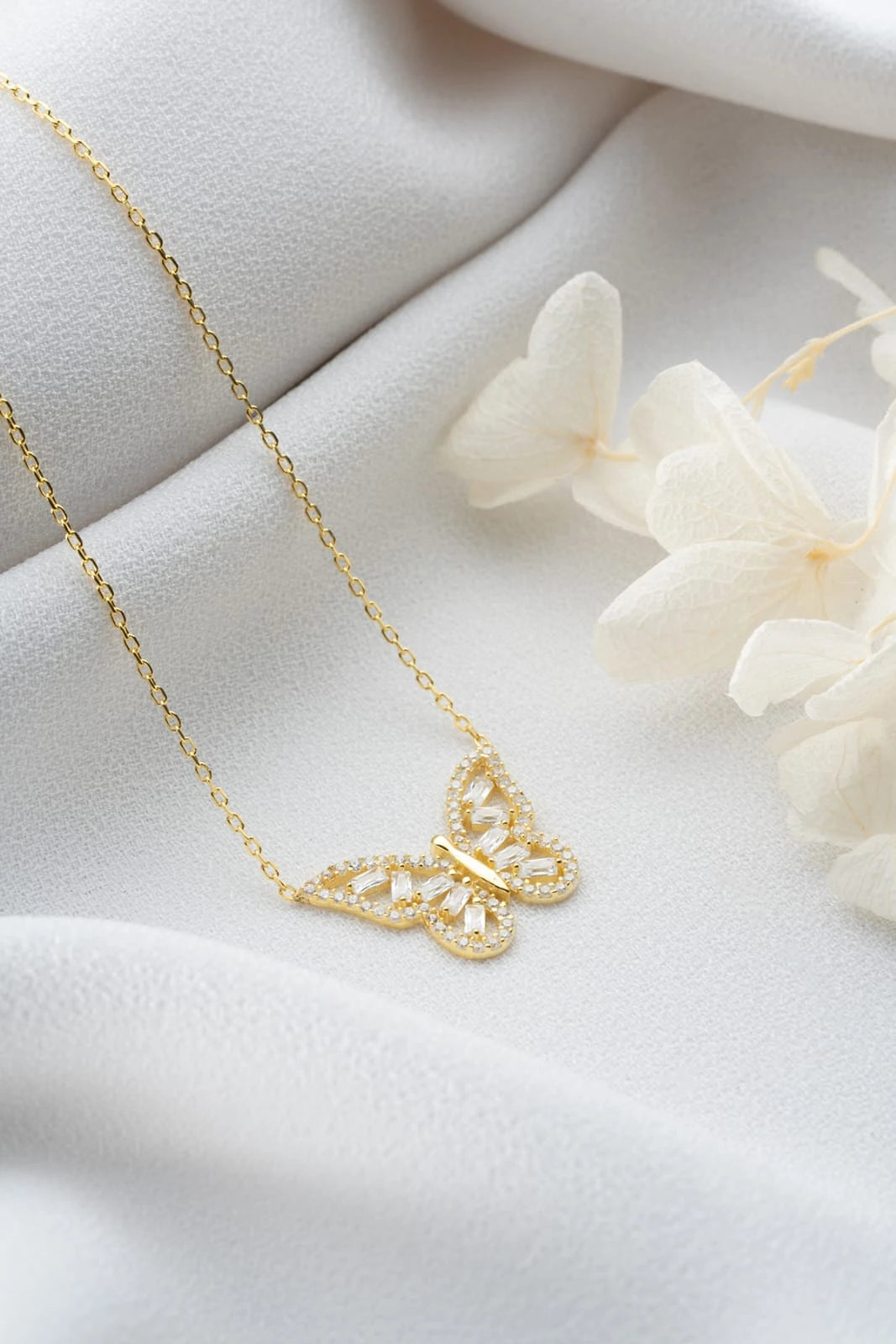 Zirkon Taşlı Kelebek Gümüş Kolye - Swaroza