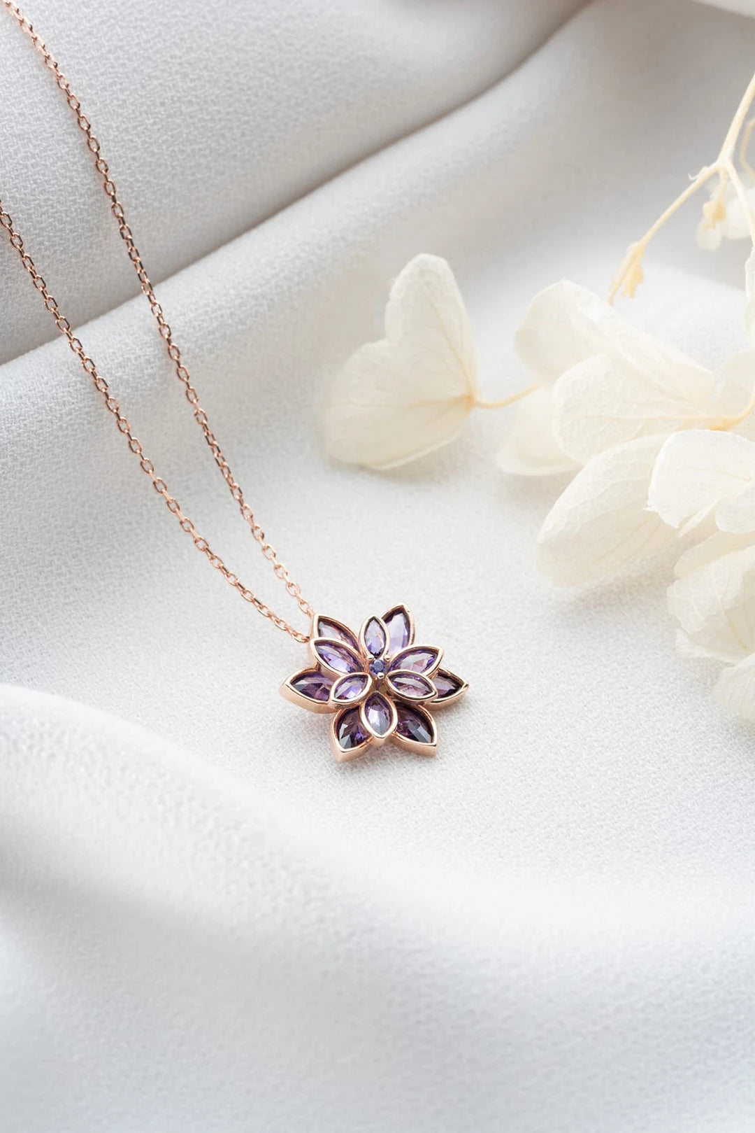 Taşlı Lotus Çiçeği Gümüş Kolye - Swaroza