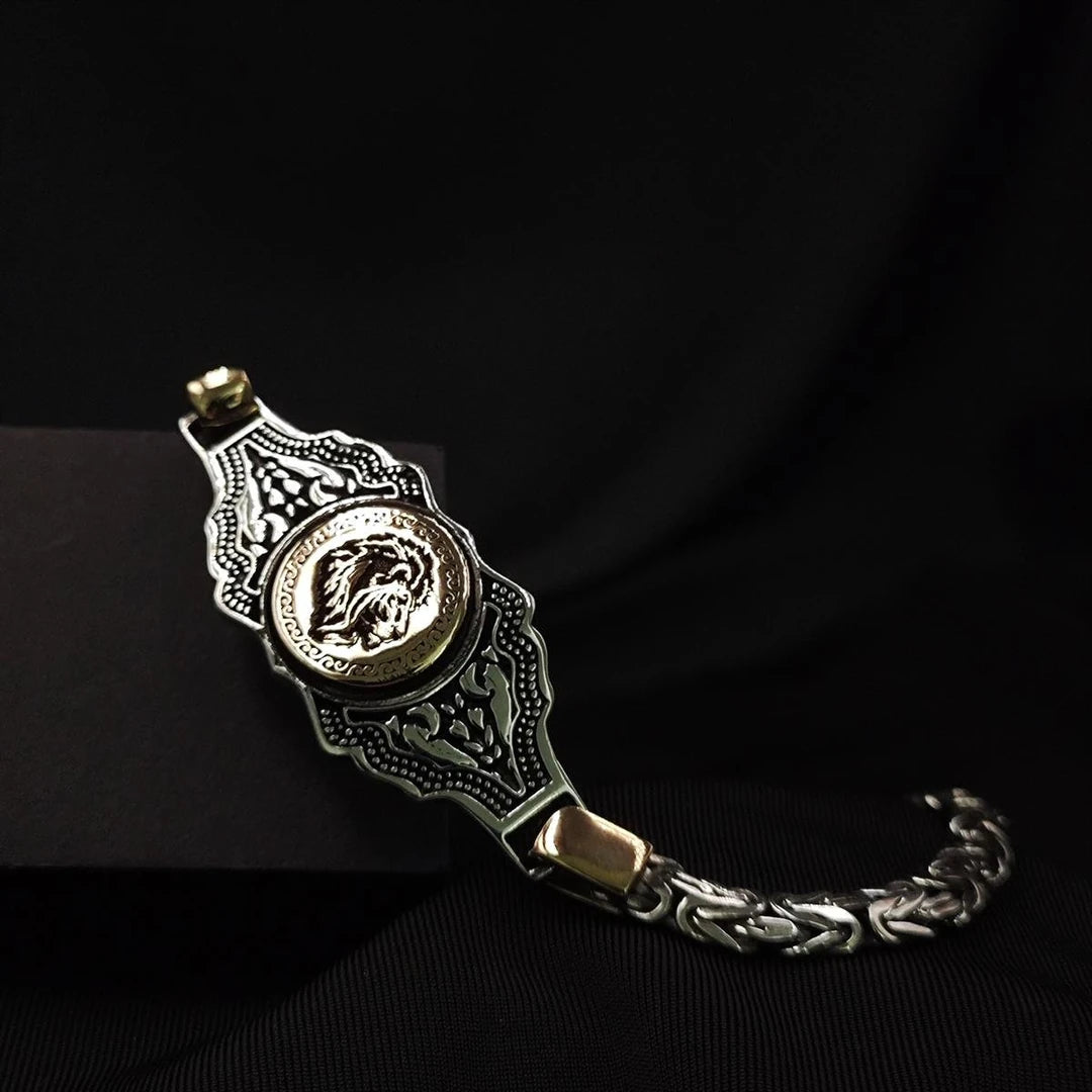 Aslan İşlemeli Gümüş Kral Bileklik - Swaroza